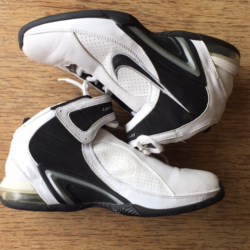 Women's Nike basketball shoes